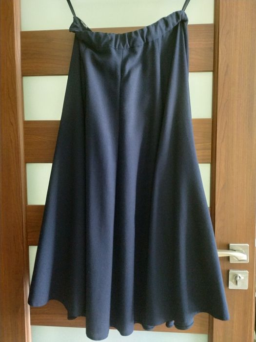 Granatowa spódnica w kliny, tulipan, 44,