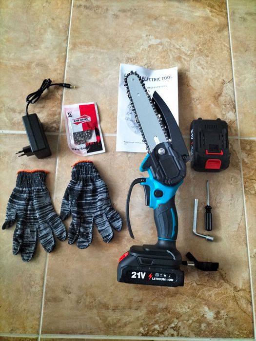 Serra elétrica - 2 baterias