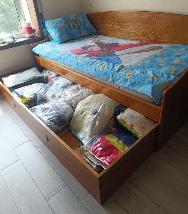 Single bed64586345423874123