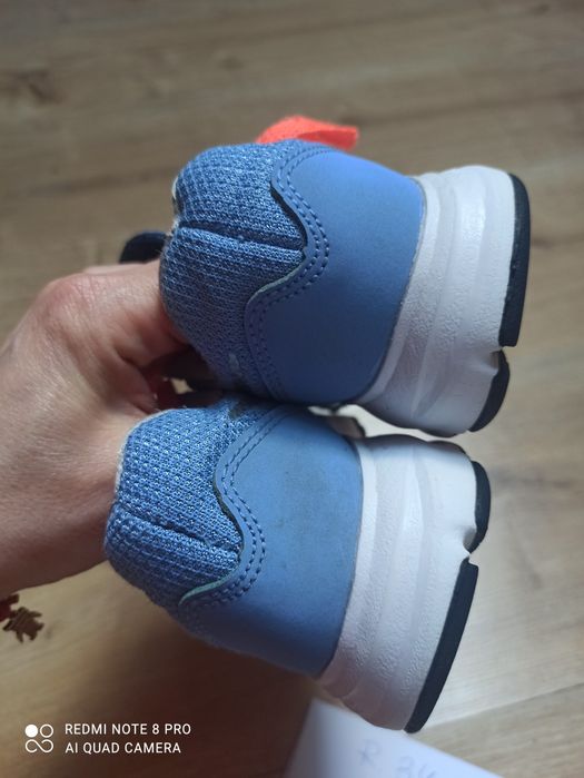 Buty sportowe Nike Downshifter 5 r 34 dla dziecka