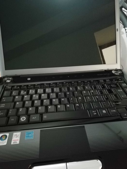 Toshiba Satellite A300 Computer64740620847874123