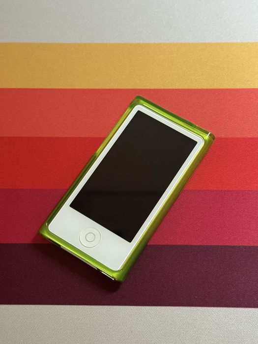 iPod Nano 7 geraçaõ - como Novo + Caixa Original
