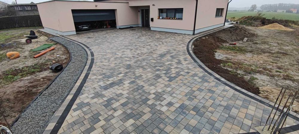 Układanie kostki brukowej Brukarstwo usługi brukarskie
