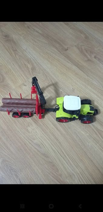 Traktor zabawka  dla dziecka