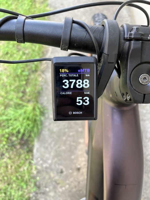 Електровелосипед  CUBE