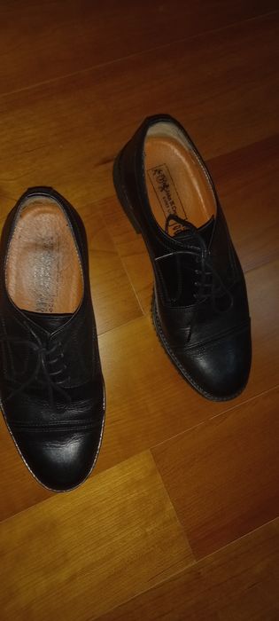 Sapatos formais pretos