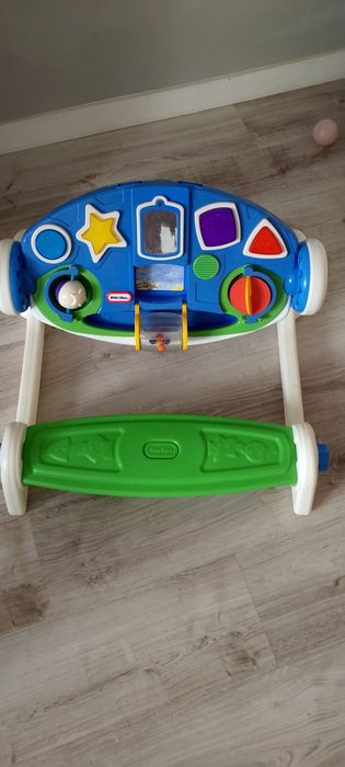 Stoliczek Little tikes