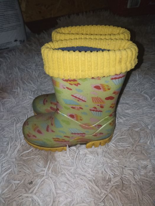 Продам резинові чоботи/резиновые сапоги