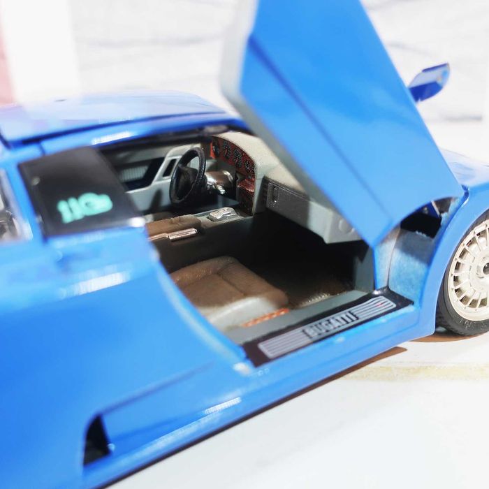 Bugatti 11 EB 1991 Bburago 1/18 Made in Italy