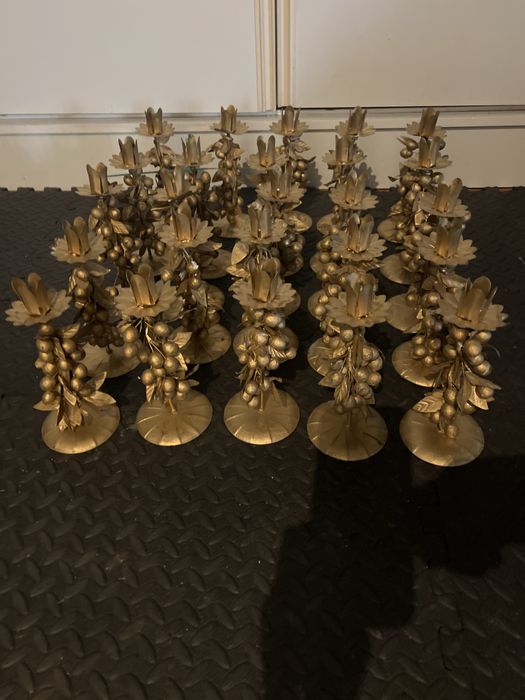 Conjunto de 25 castiçais novos