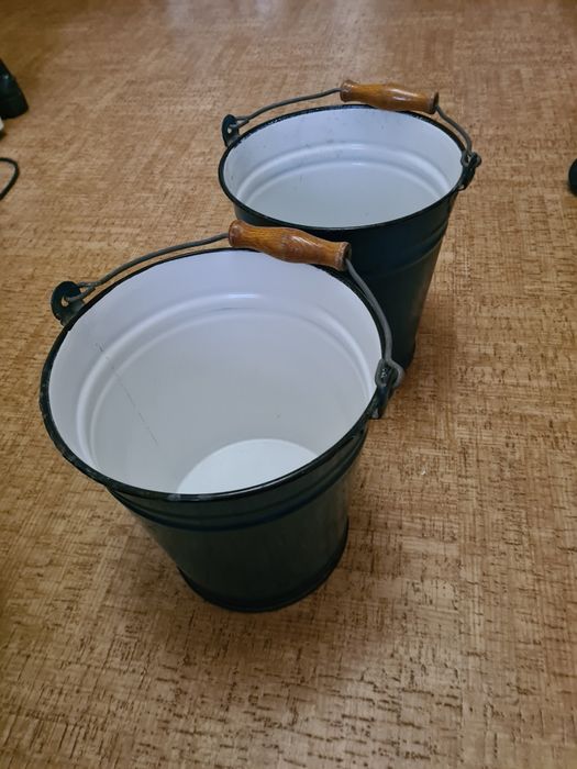 Продам ємалировані відра. 6 літрові.