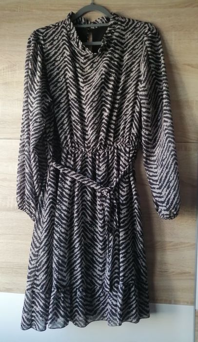 Vestido com mangas compridas