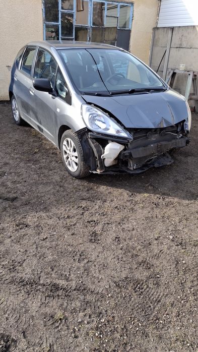 Honda Jazz 12r po kolizji