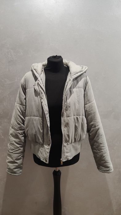 Krótka pikowana kurtka damska bomberka pretty little things rozmiar L/