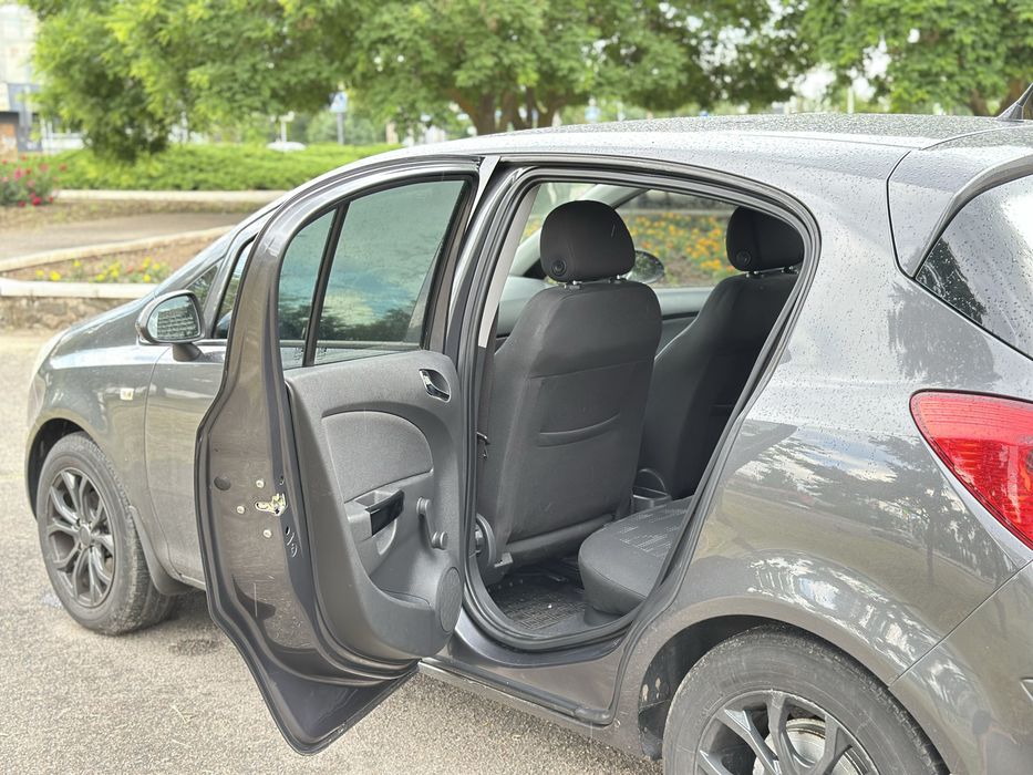 Продам Opel Corsa 2012 , Автомат