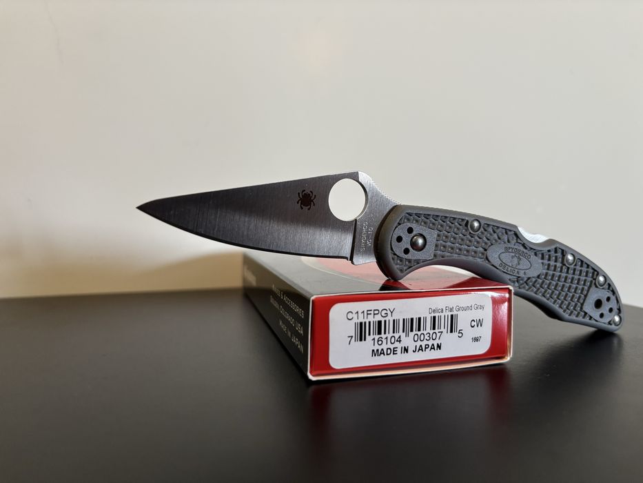 Canivete Spyderco Delica 4