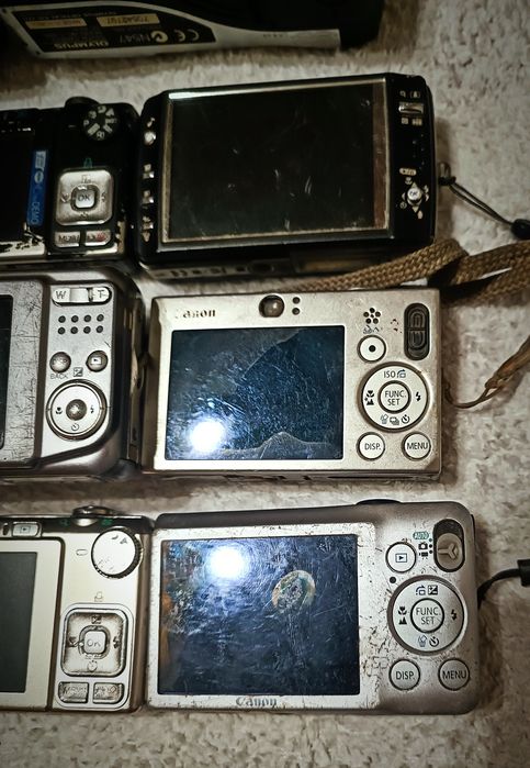 Лот цифрові фотоапарати під ремонт або на запчастини ціна 900 грн