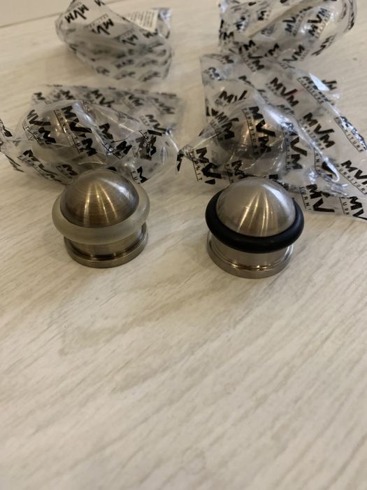 Стопор упор дверной MVM