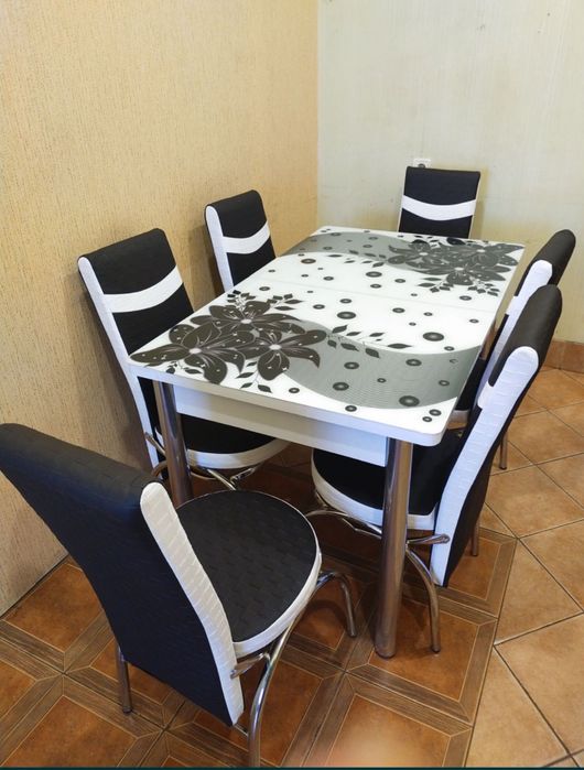 Обеденный раскладной стеклянный кухонный стол со стульями Обідній стіл