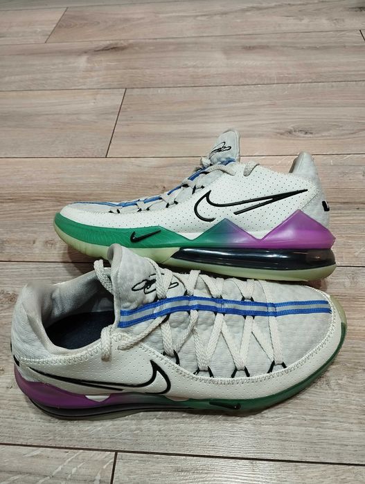Nike LeBron 17 Low Glow In The Dark size 41