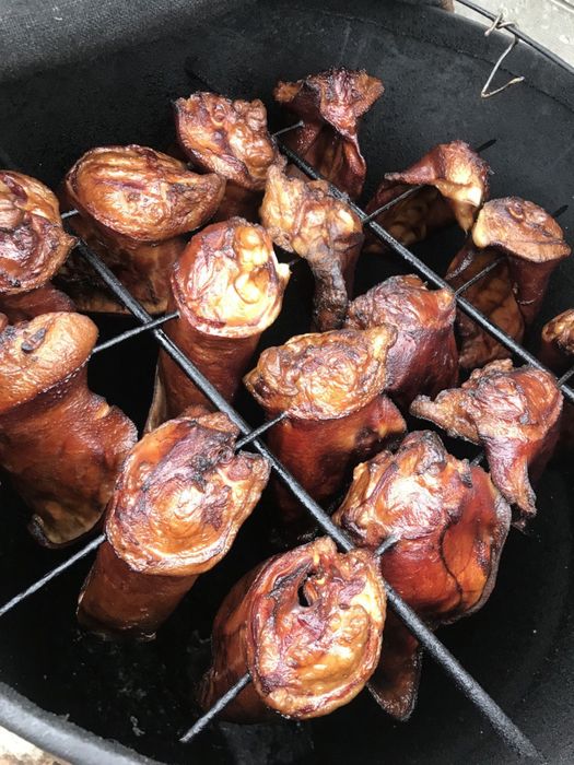 Вуха свинні гарячого копчення