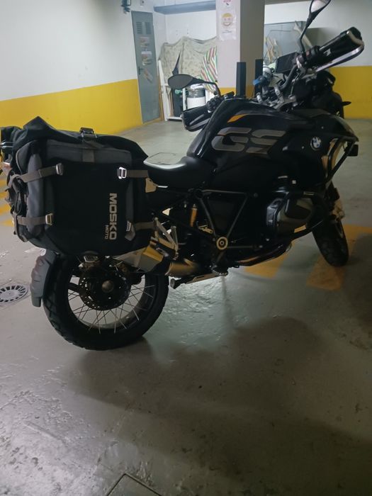 BMW R 1250 GS  suspensão rebaixada,bem estimada ,garagem