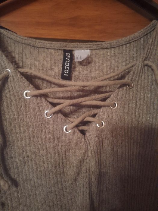 Bluzka damska H&M rozm.M 70%viskoza stan bardzo dobry.