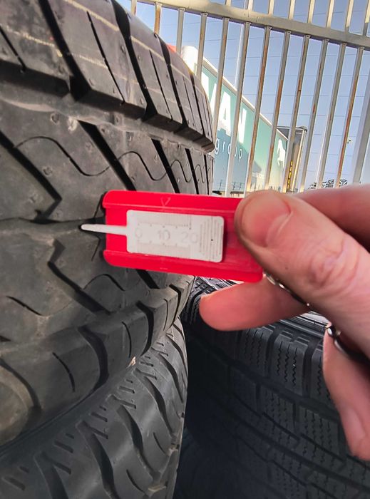 opony 215/60 R17 C Dunlop/Hankook