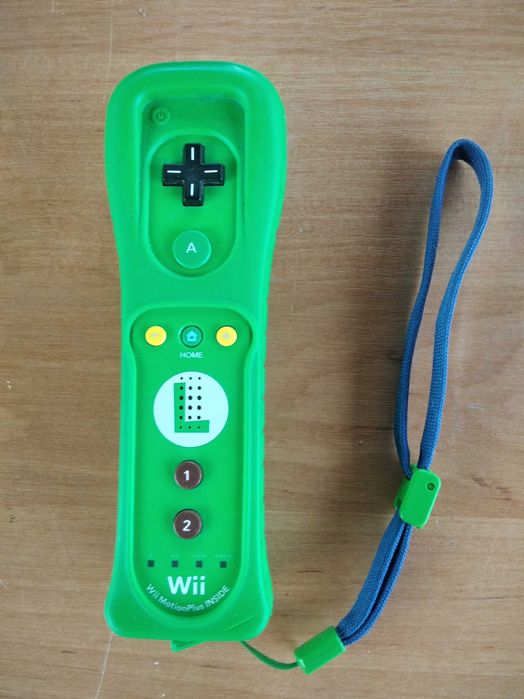 Oryginalny kontroler Nintendo Wii Remote Plus Luigi. Domaradz • OLX.pl