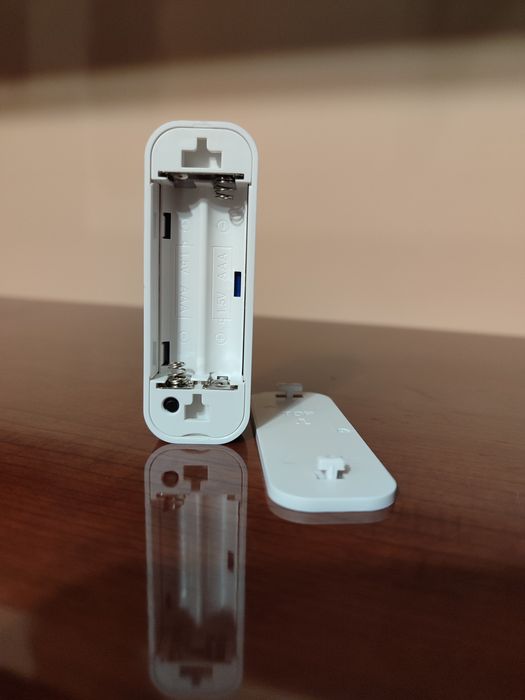 Датчик температури та вологості Wi-Fi Tuya Smart /Найновіша версія !!!