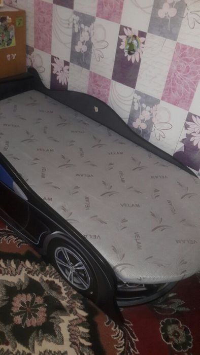 Кровать машина BMW
