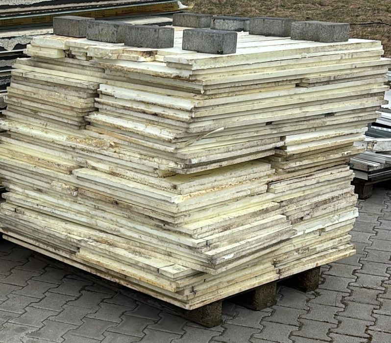 Płyty XPS (styrodur) 4 cm – ok. 30 m² (40 szt.)