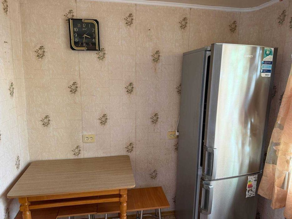Продам 1 комнатную квартиру в Приднепровске Немировича Данченко 32