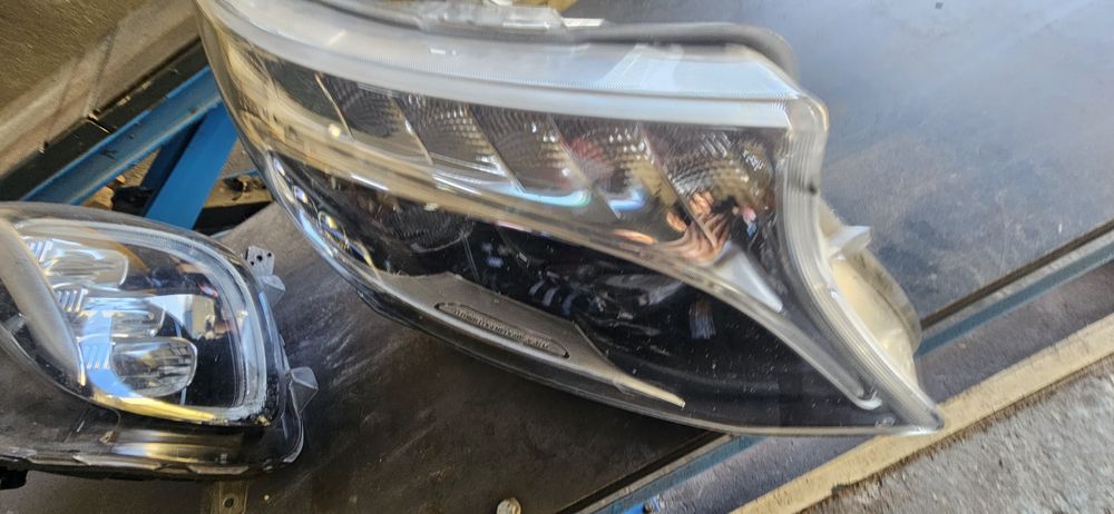 Farol para mercedes classe V