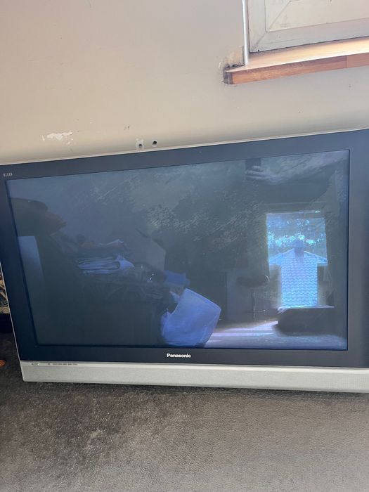 Telewizor Panasonic th42pa50e 42cale