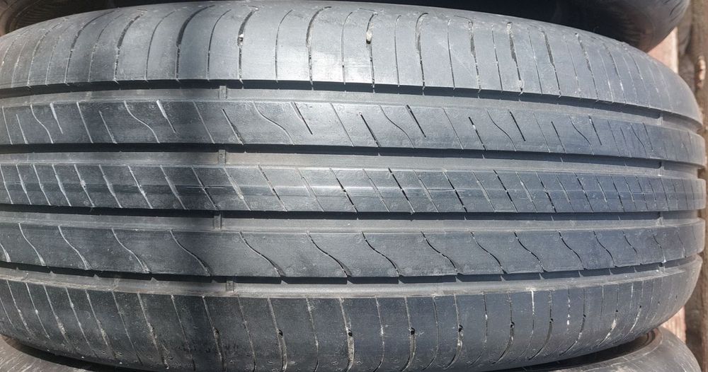 Продам шины 215/55/R17 98W GOODYEAR EfficientGrip Performance 2