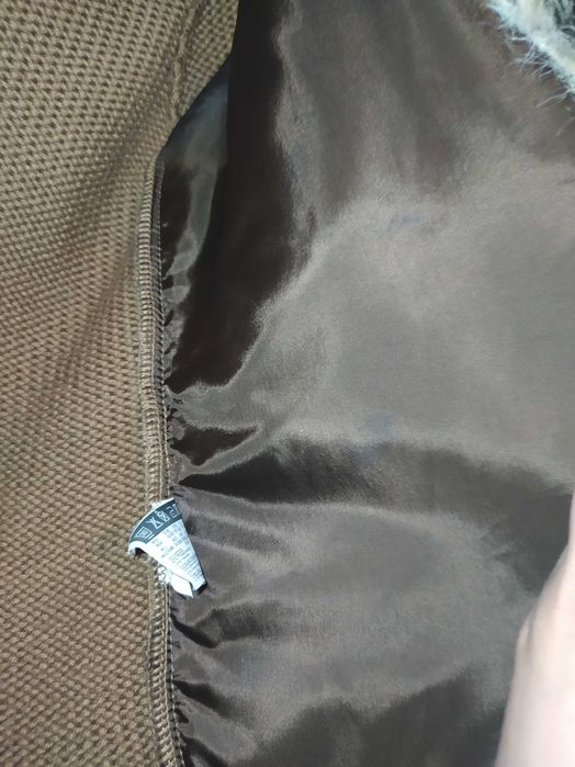 Жіноча кофтинка з мехом