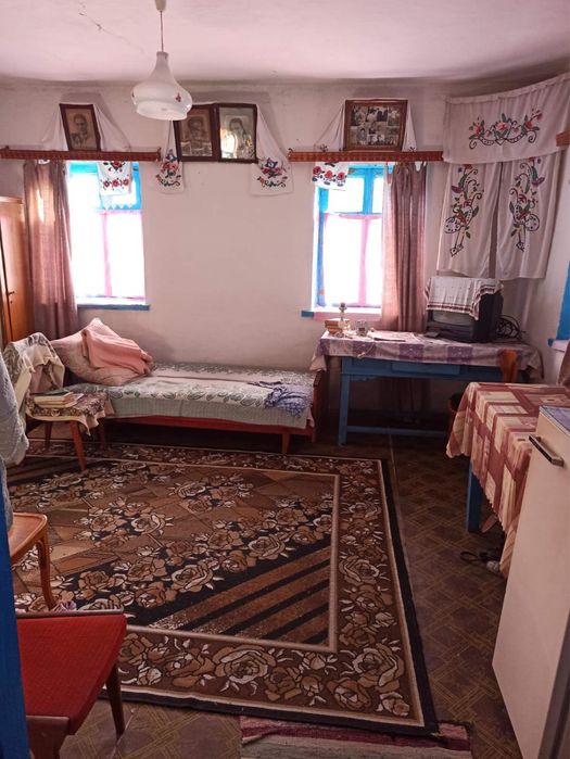 Хата в с.Почаївка (Любенський р-н)
