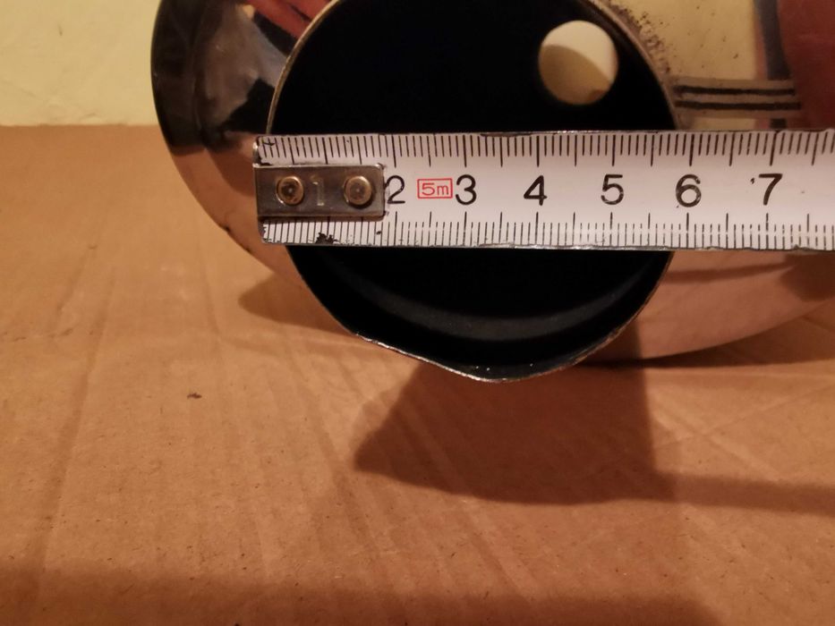 Tłumik końcowy chromowany  pasuje  także do Opel Corsa C  od 2004 r .