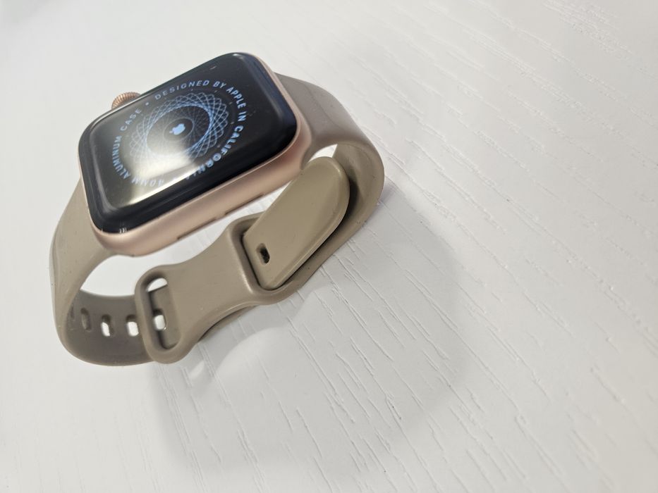Apple Watch Series 5 40mm Pink