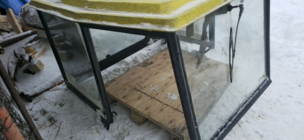 Komplet: kabina i błotniki do ciągnika