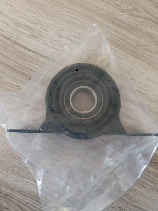 Podpora wału napędowego BMW