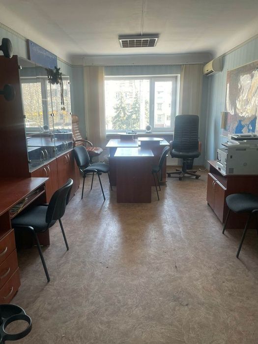 Здам Офісне приміщення 18м2.Макдональдс.