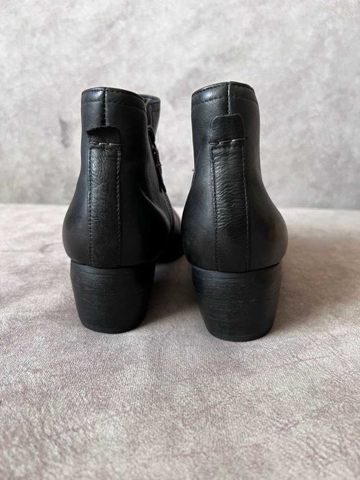 Оригінальні Шкіряні Черевички на осінь  Clarks 24см