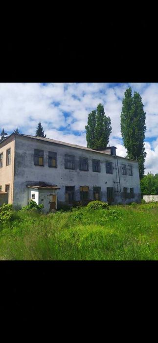 Продам адміністративну будівлю