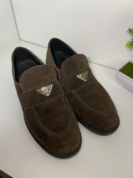 Продам лофери Prada