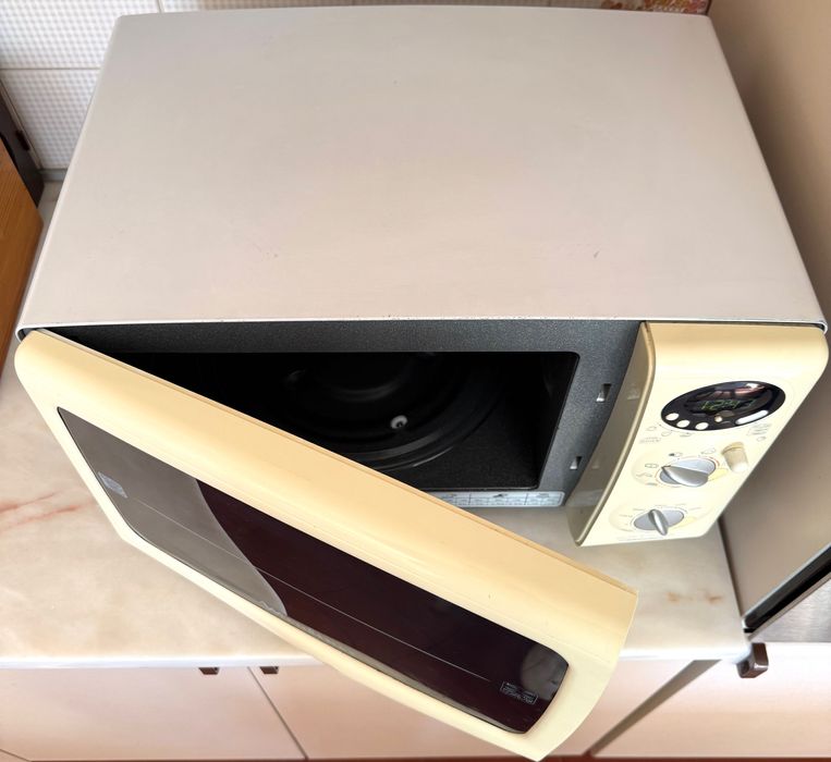 Microondas Moulinex Optimo Grill Duo a Funcionar em Ótimo Estado