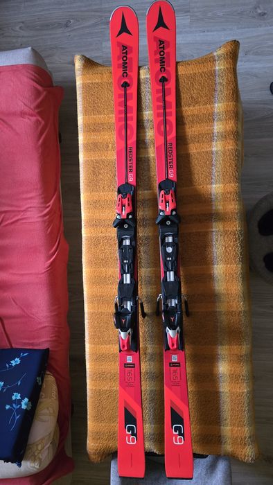 Narty zjazdowe ATOMIC Redster G9
