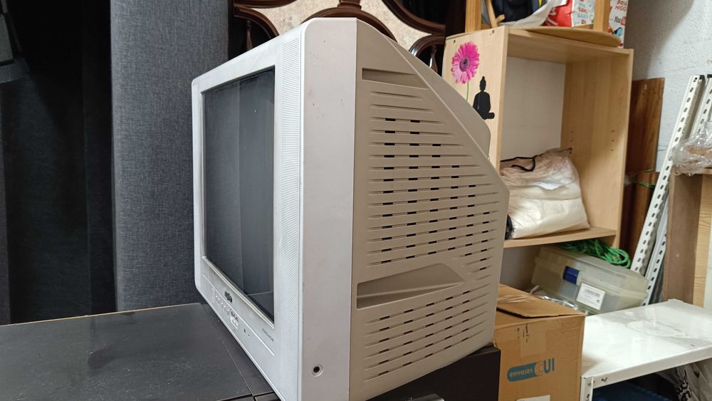 Televisão Sanyo tdt