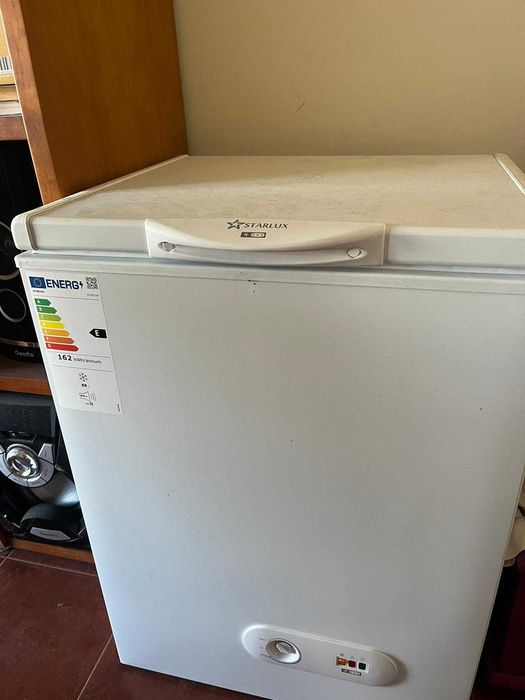 Vendo arca-congelador completamente novo!